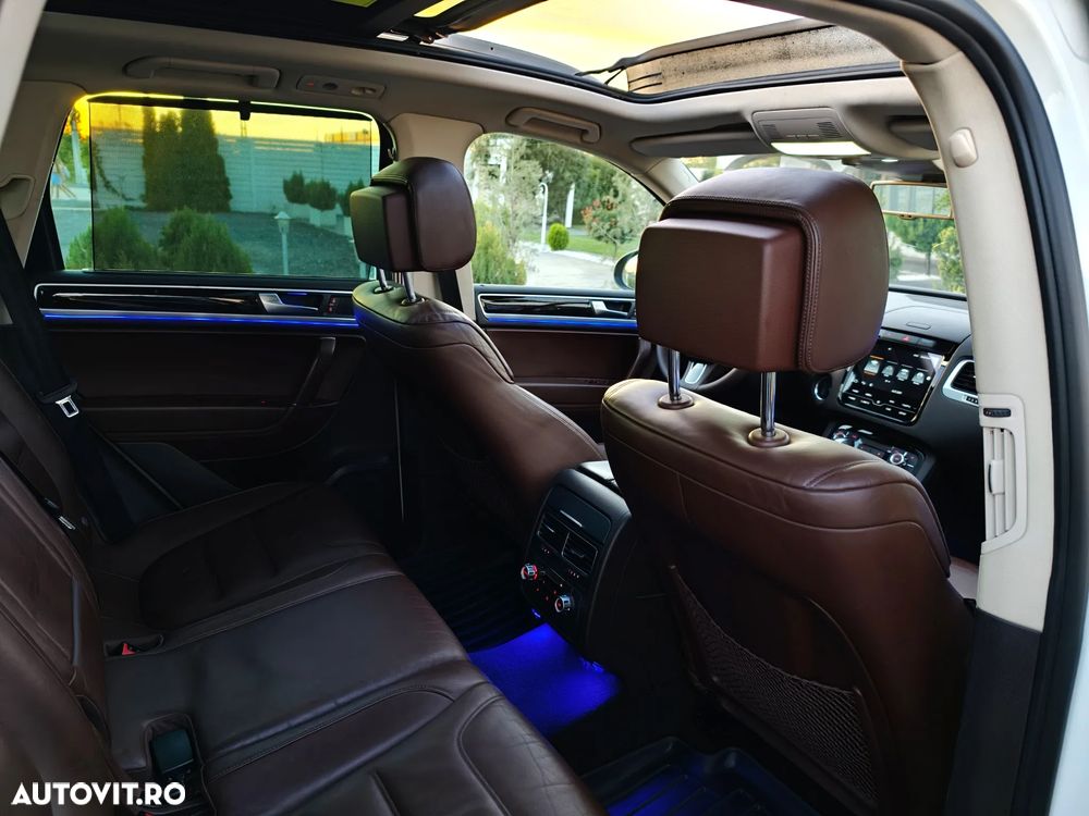 Volkswagen Touareg 3.0 V6 TDI BMT - 12