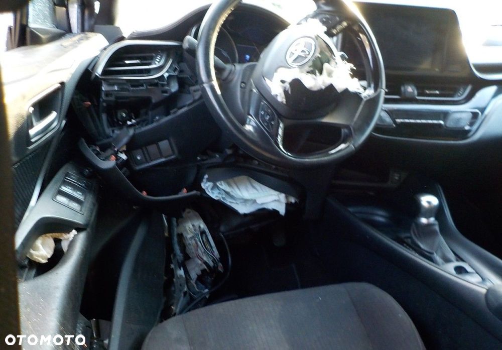 Toyota C-HR - 29