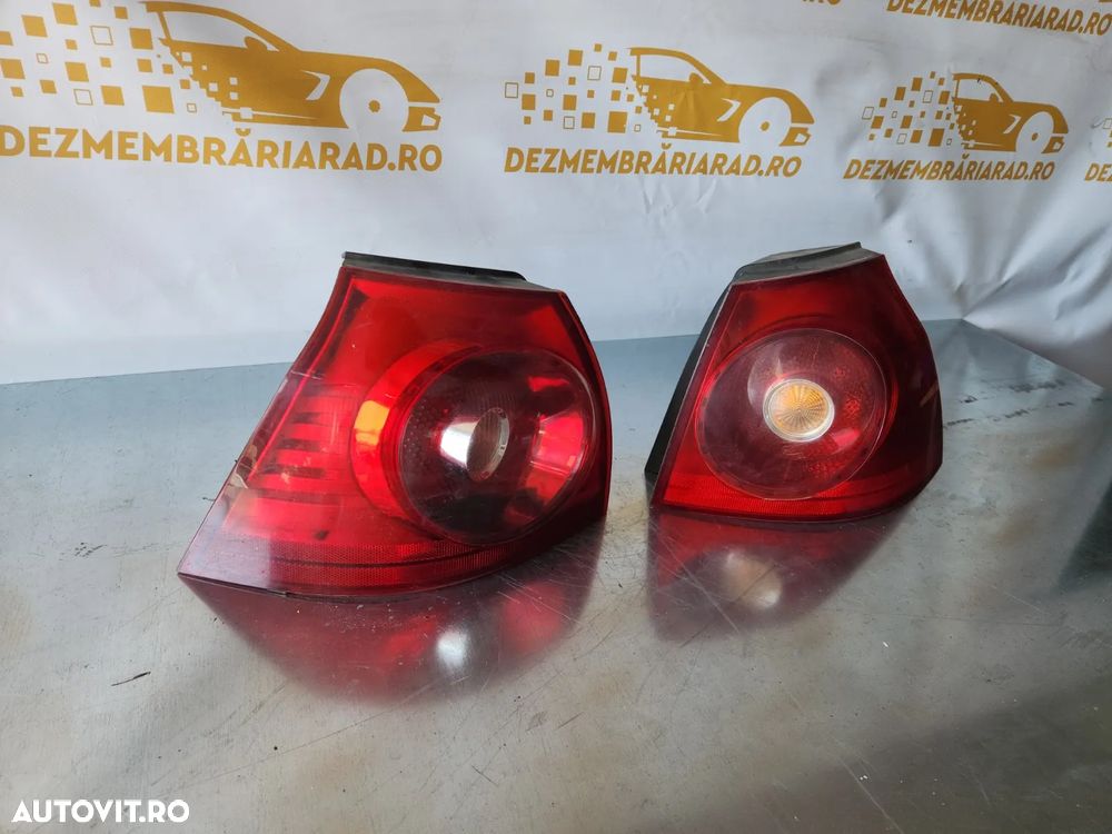 Stopuri Lampa Stop Tripla Stanga Dreapta Vw Golf 5 Hatchback - Dezmembrari Arad - 6