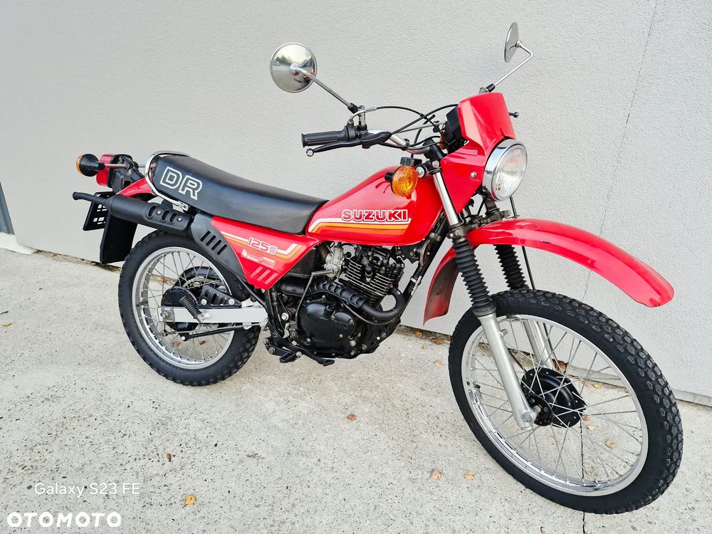 Suzuki DR