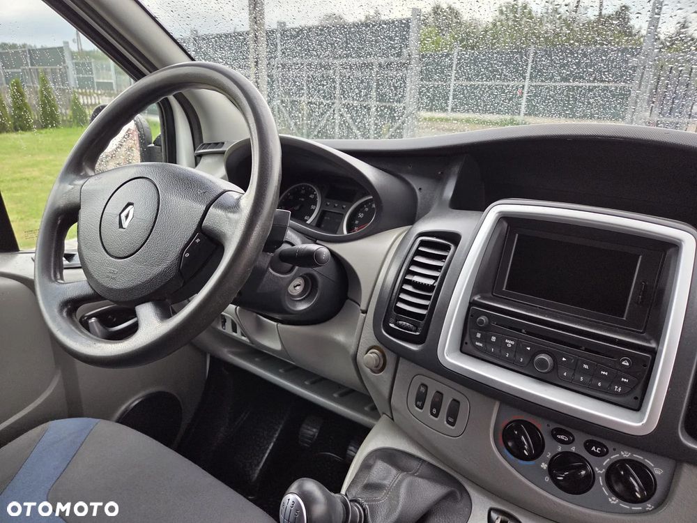 Renault TRAFIC LONG KLIMA TEMPOMAT ORYGINAŁ DUBEL KABINA ZADBANY FULL OPCJA DOPOSAŻONY - 12