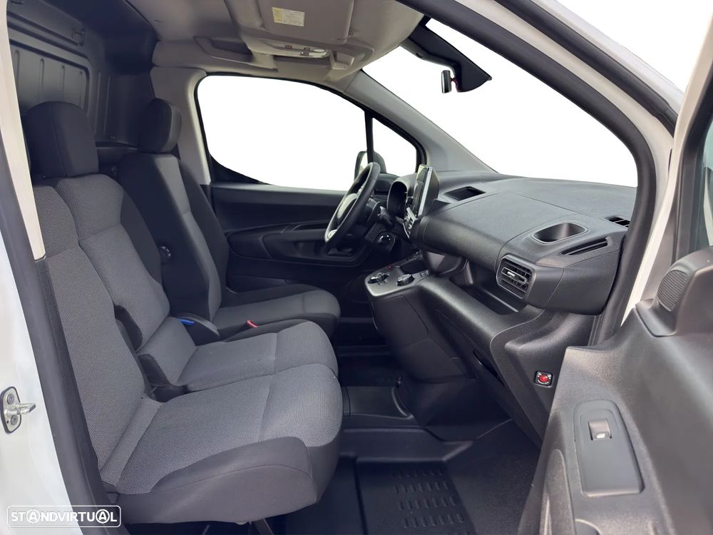 Citroën Berlingo 1.2 PureTech 130cv EAT8 - 14