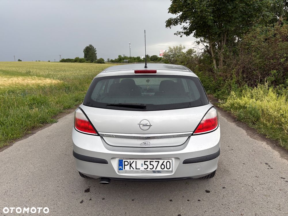 Opel Astra 1.6 Sport - 9