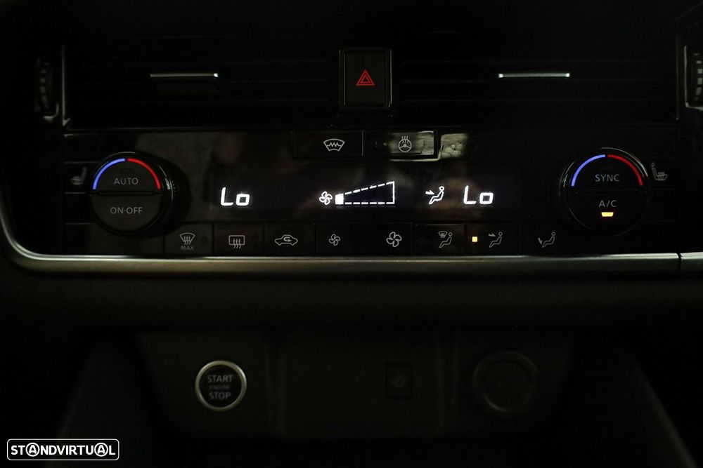 Nissan Qashqai 1.3 DIG-T N-Connecta LED Xtronic - 13