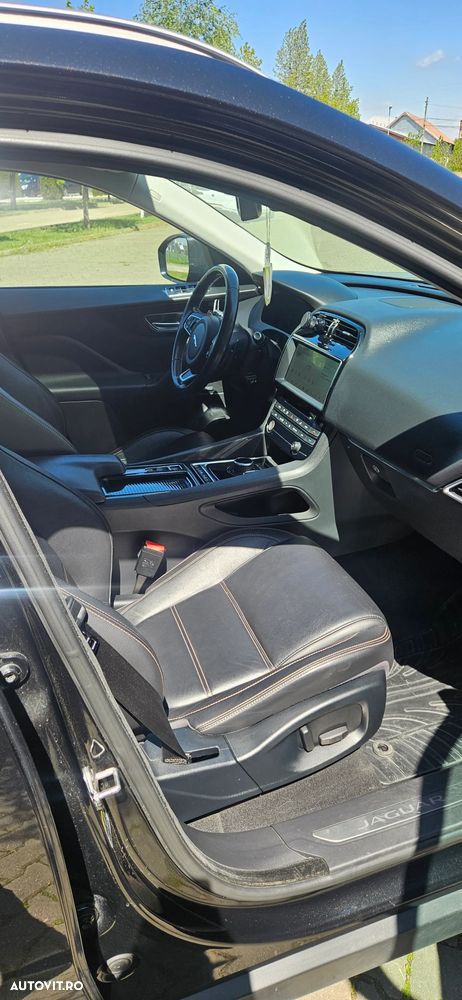 Jaguar F-Pace 20d Aut. Prestige - 11