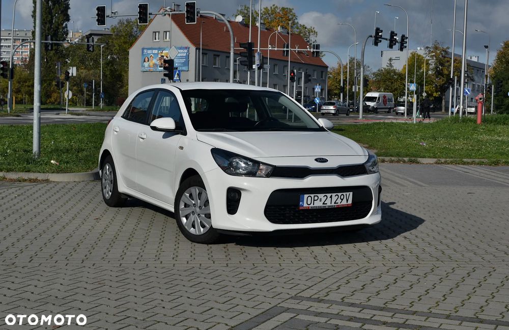 Kia Rio - 9