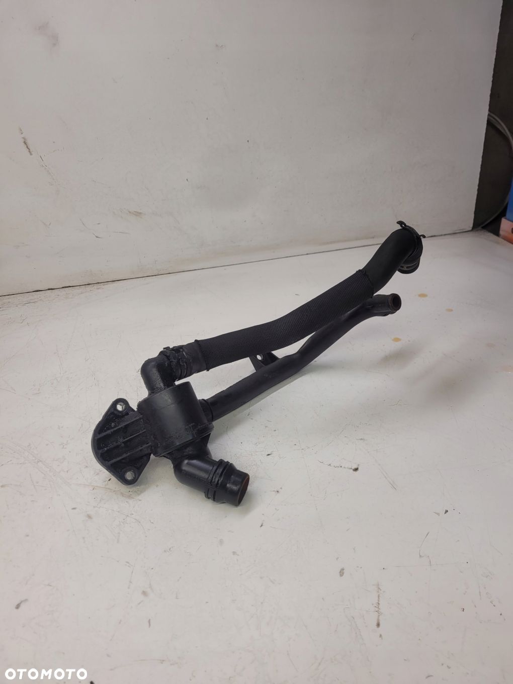 TERMOSTAT KRÓCIEC AUDI VW SKOD 2.0 TDI 03L121111AD - 1