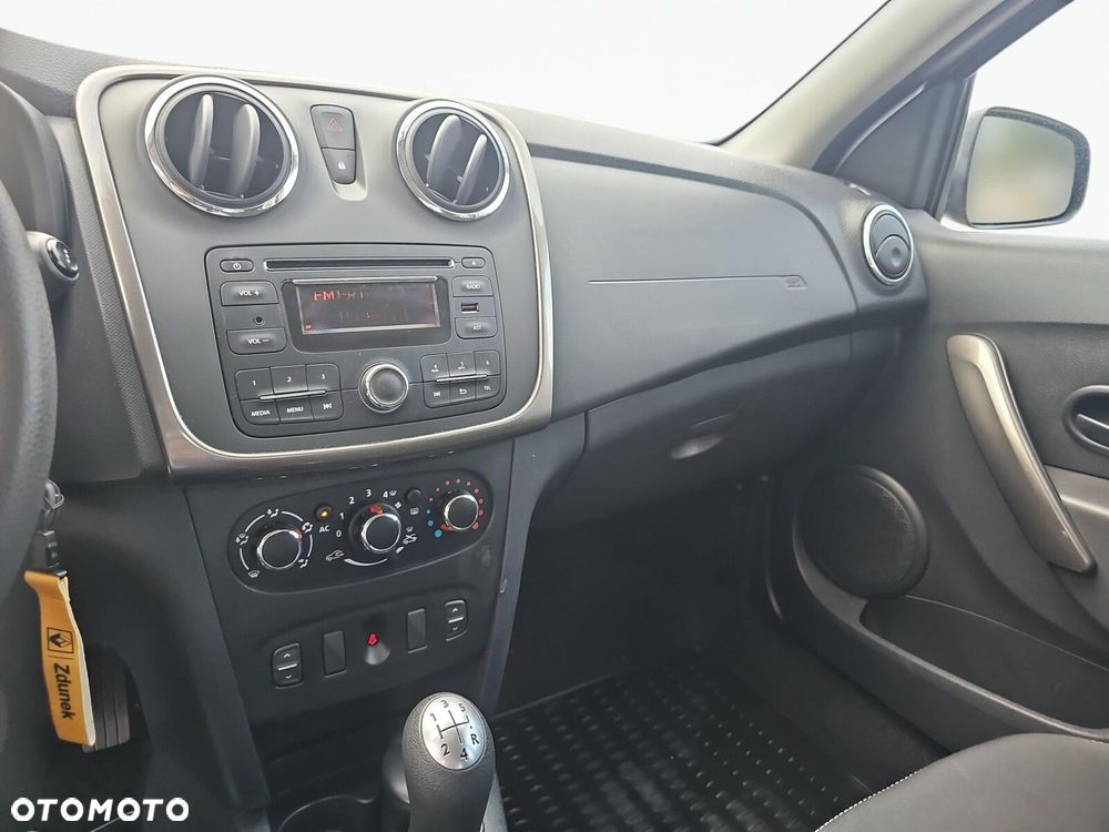 Dacia Sandero - 16