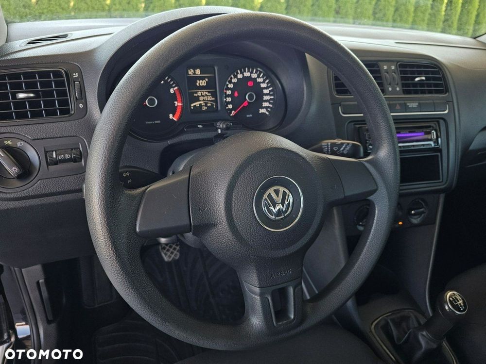 Volkswagen Polo - 11