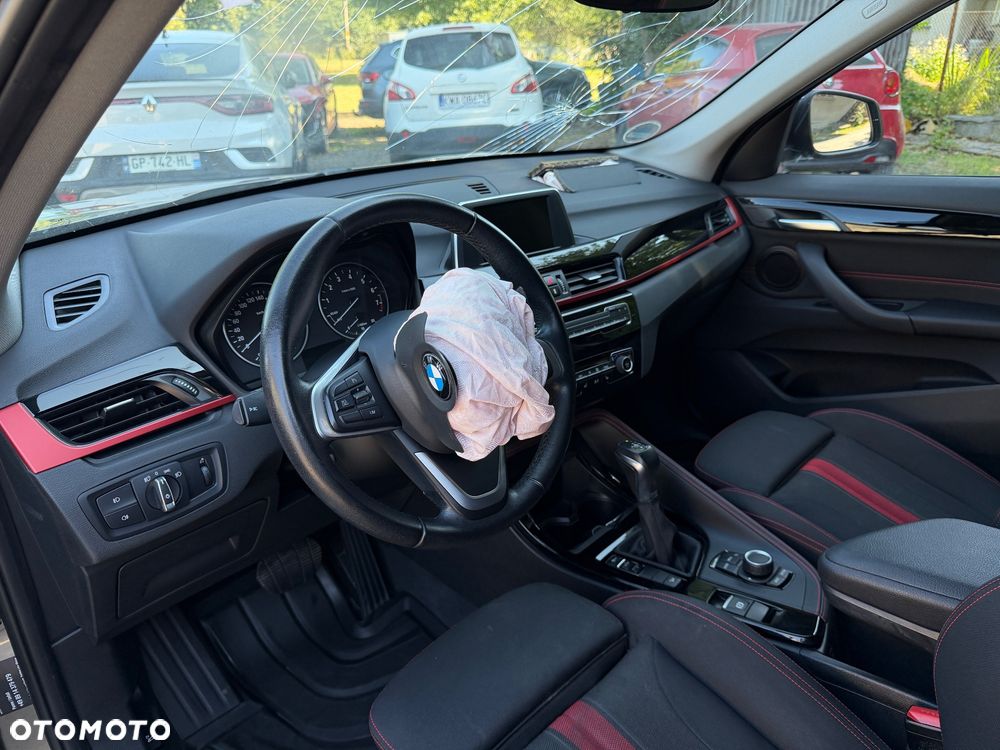 BMW X1 xDrive20i Sport Line - 15