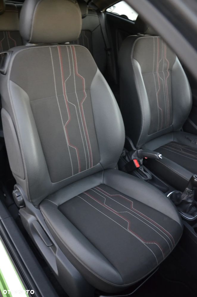 Opel Corsa 1.4 16V 150 Jahre - 14