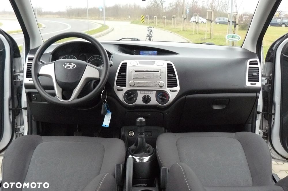Hyundai i20 - 15