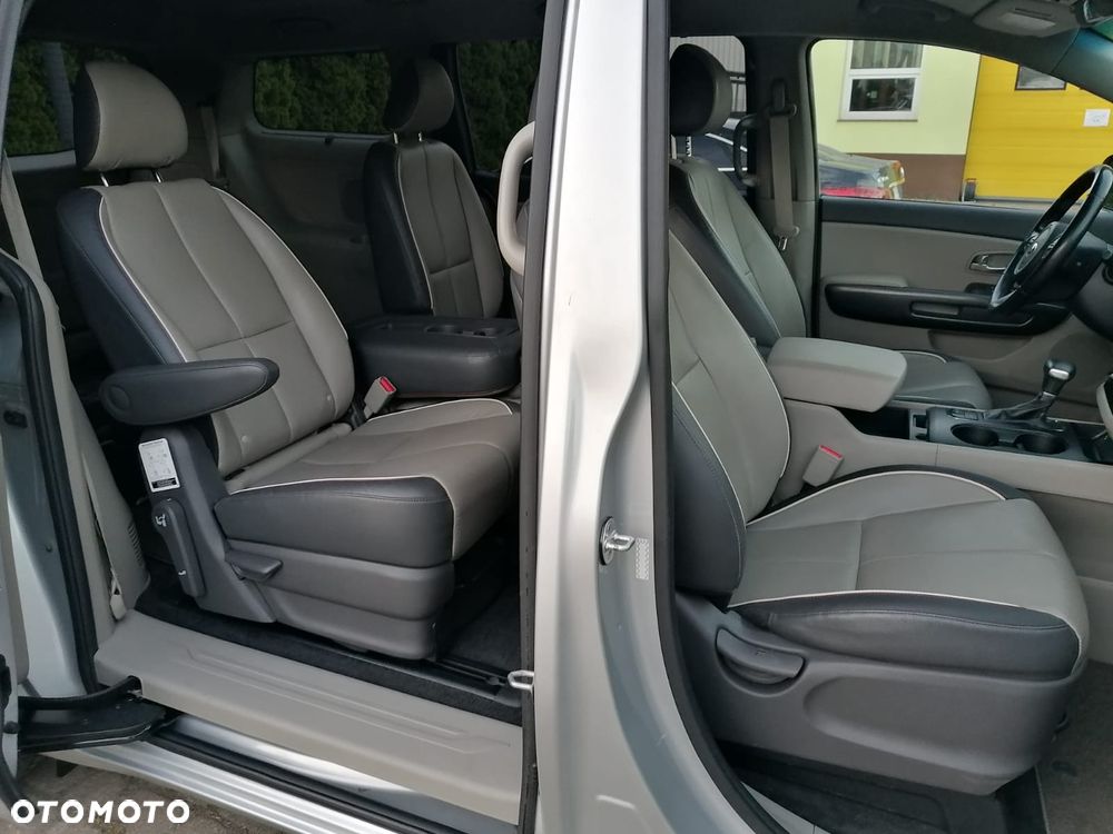 Kia Sedona 3.8 V6 EX - 20
