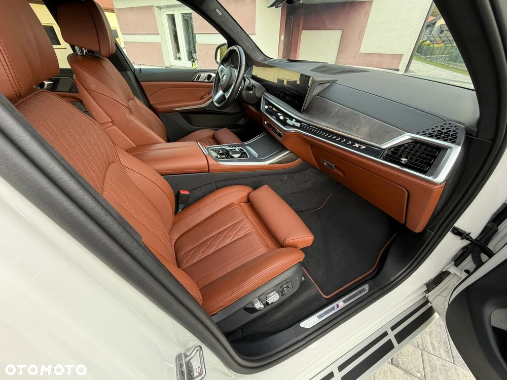 BMW X7 xDrive40d mHEV M Sport Edition sport - 9