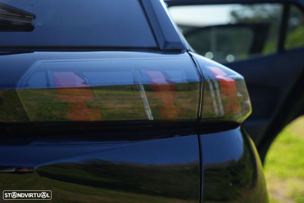 Peugeot 2008 1.2 PureTech GT EAT8 - 7