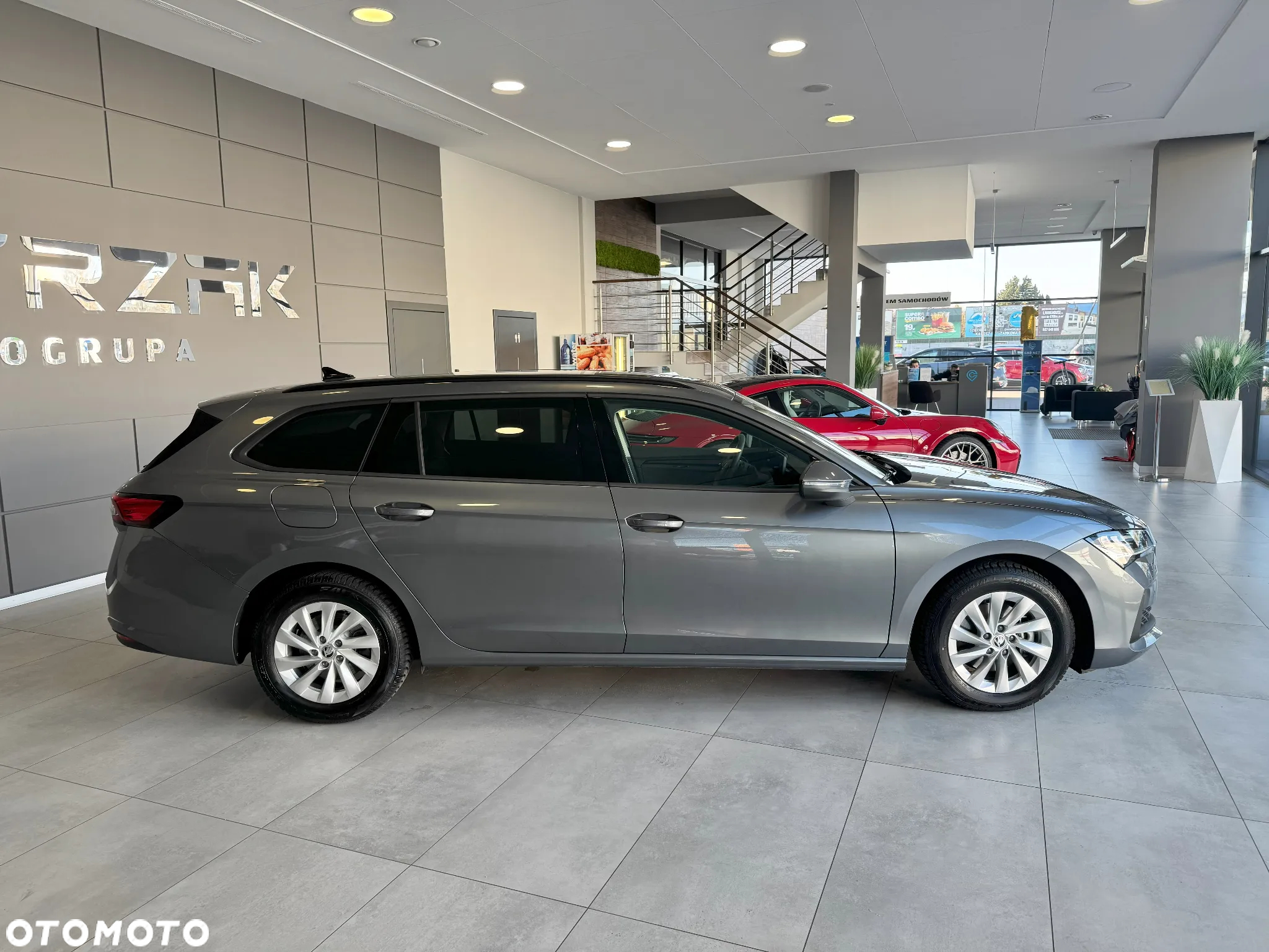 Skoda Superb 2.0 TDI SCR Essence DSG - 8