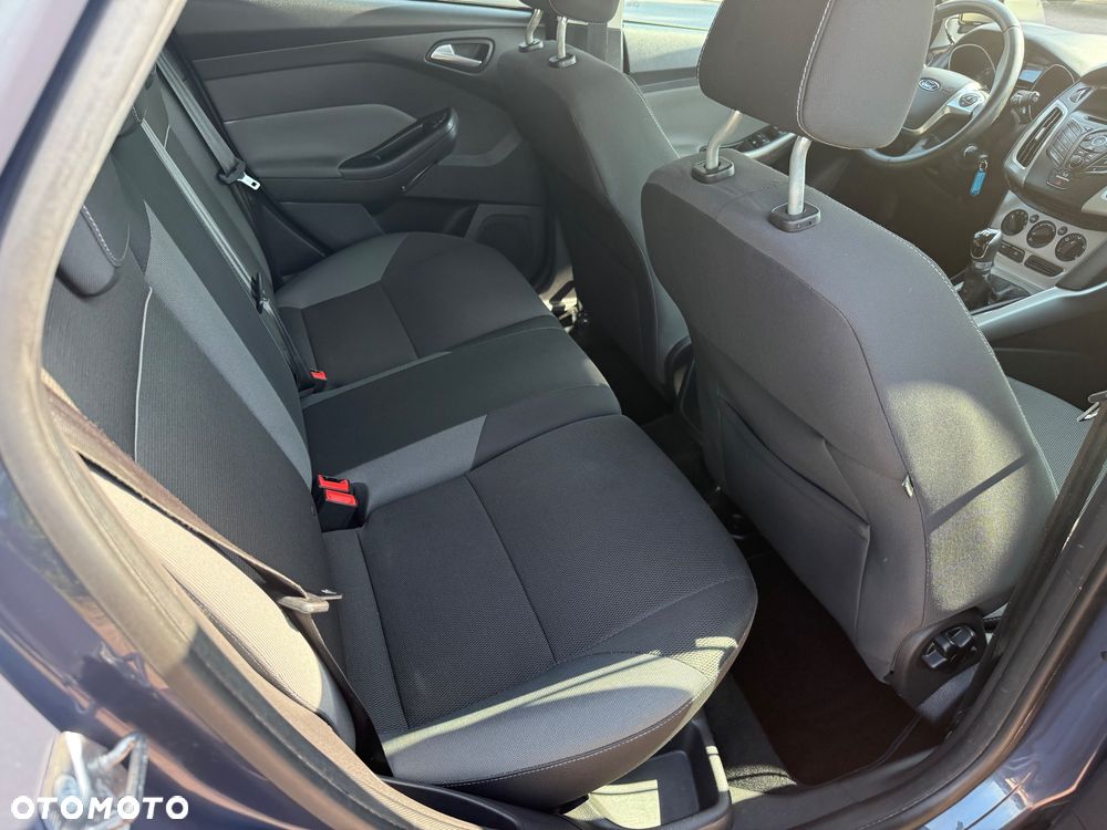 Ford Focus 1.6 TI-VCT Ambiente - 12