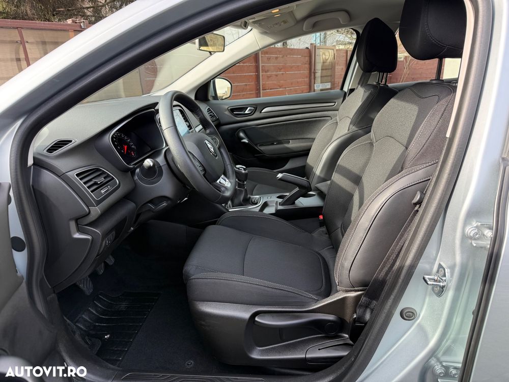 Renault Megane Blue dCi Zen - 8