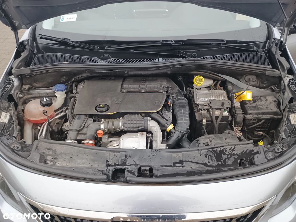 Peugeot 2008 BlueHDi FAP 120 STOP & START Allure - 13