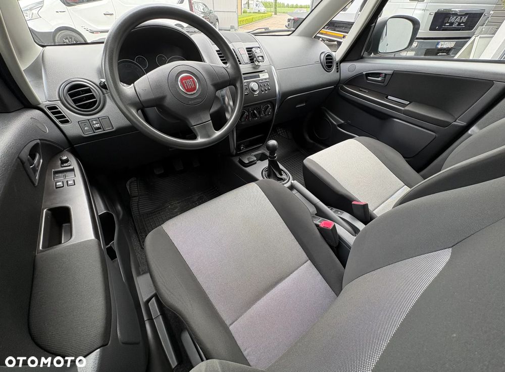 Fiat Sedici - 7