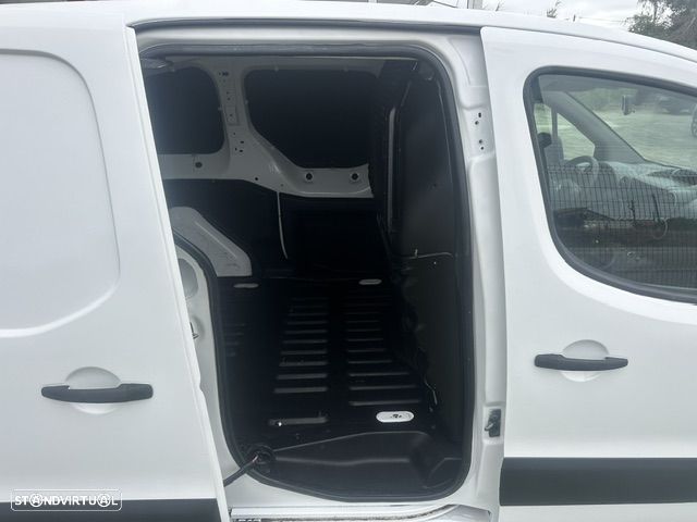 Citroën BERLINGO 3 LUGARES - 8
