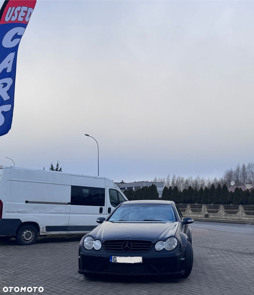 Mercedes-Benz CLK - 12
