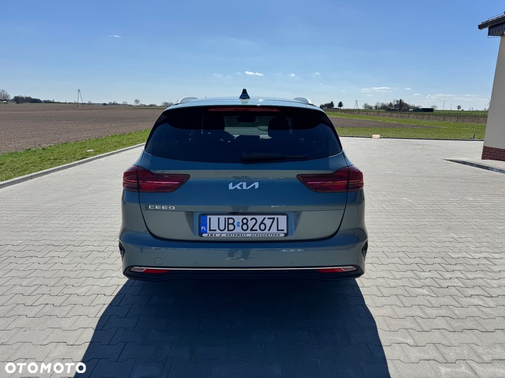 Kia Ceed 1.6 CRDi DCT Vision - 6