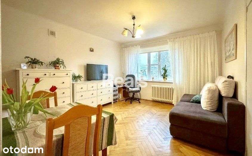Duży 1 pok. z kuchnią, kamienica Nowolipki.