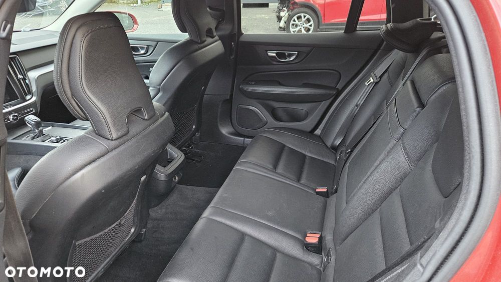 Volvo V60 D3 Geartronic Momentum Pro - 11