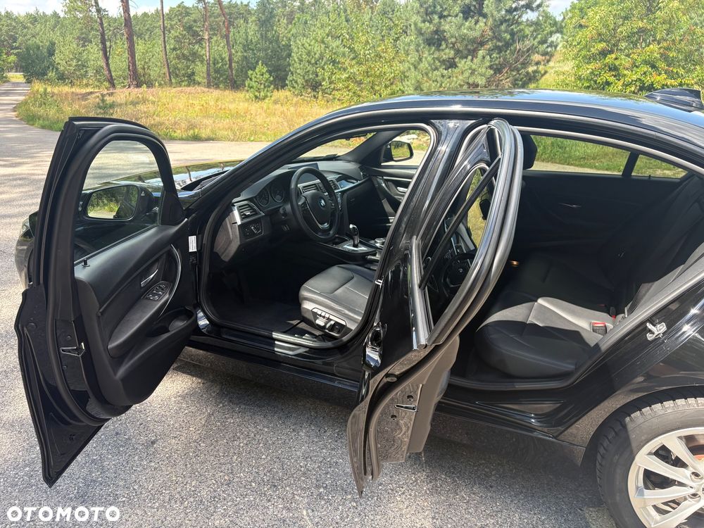 BMW Seria 3 320i xDrive Luxury Line - 11