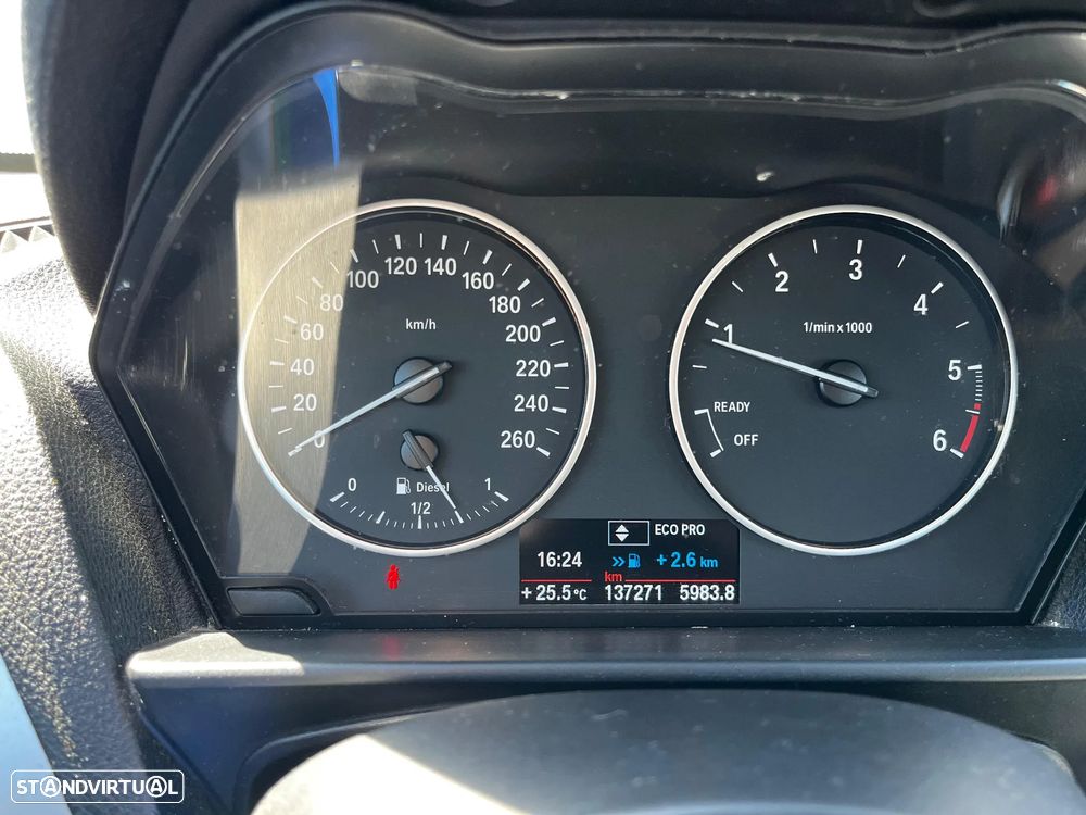 BMW 116 d EfficientDynamics Edition Urban Line - 8