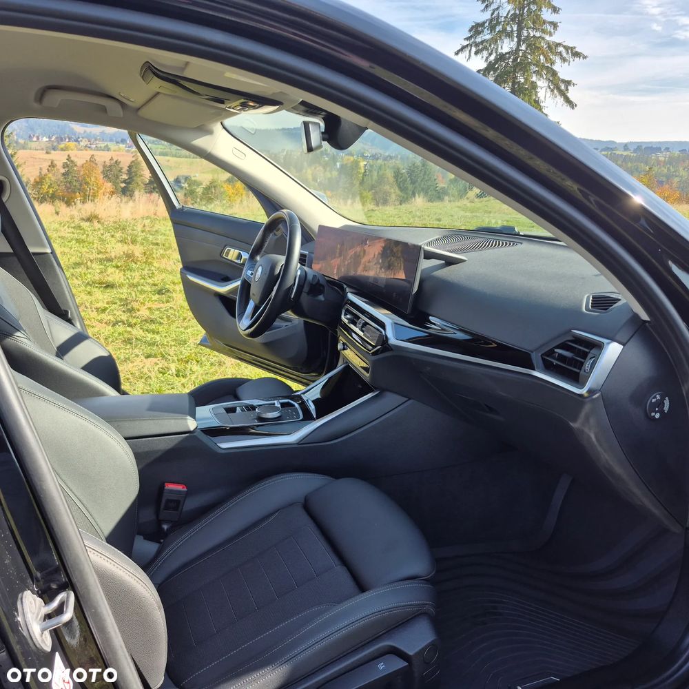 BMW Seria 3 330e xDrive Sport Line - 16
