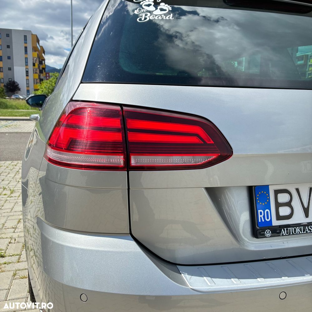 Volkswagen Golf 2.0 TDI DSG Comfortline - 24