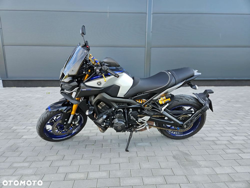 Yamaha MT - 1