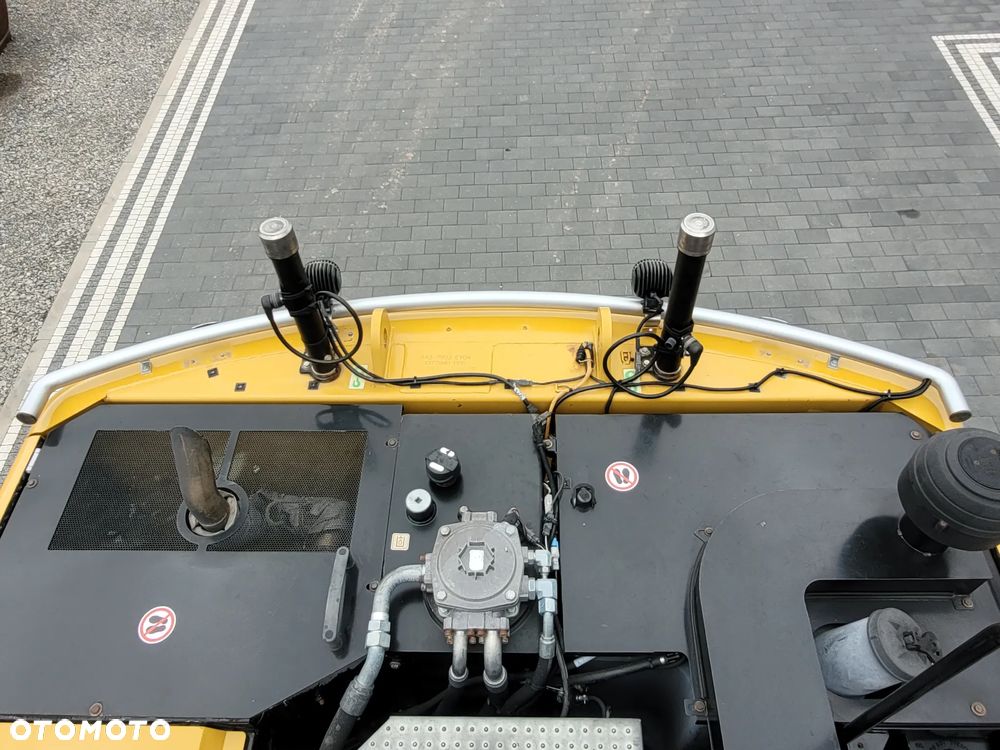 Caterpillar M316F / ROTOTILT ze szczypcami / sprowadzona / - 23