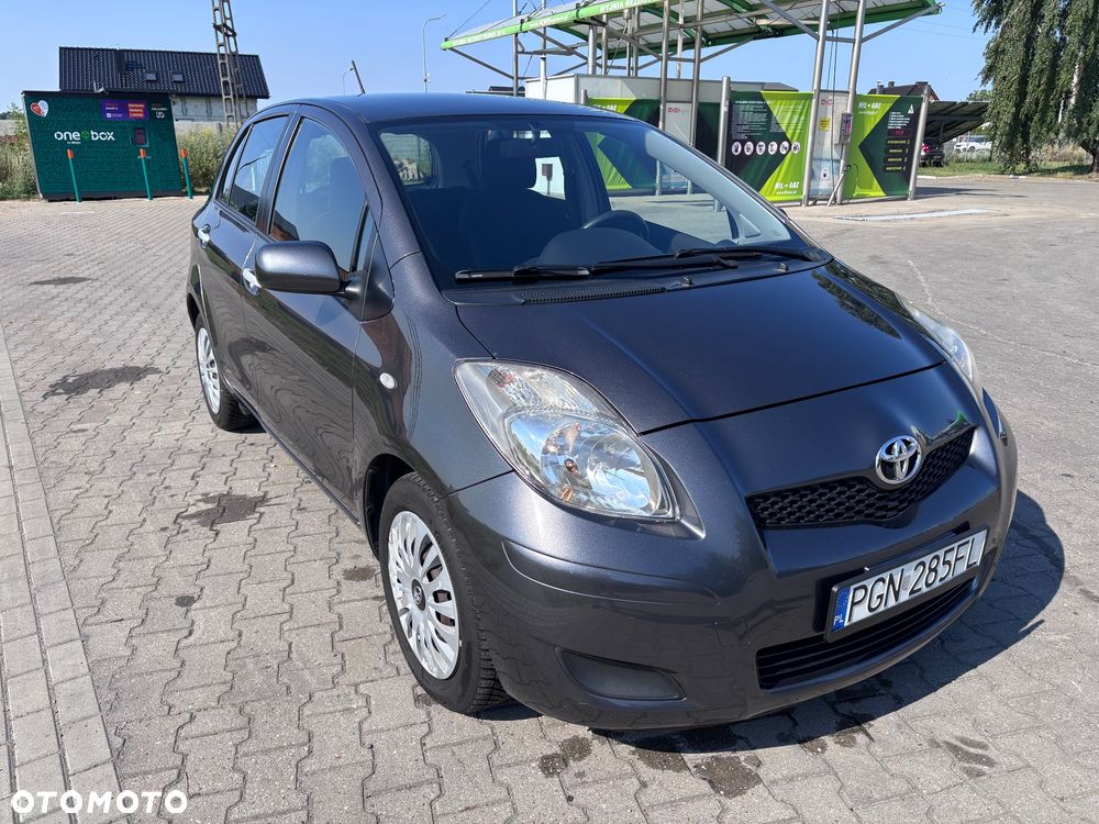 Toyota Yaris 1.33 Luna - 1
