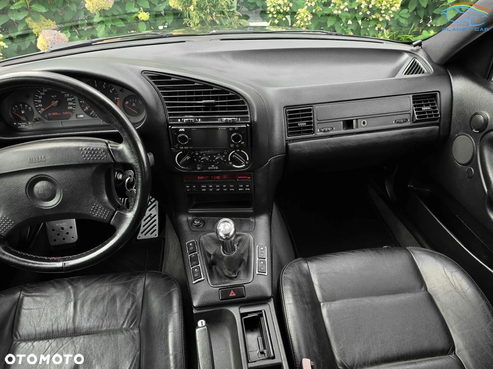 BMW M3 Standard - 28