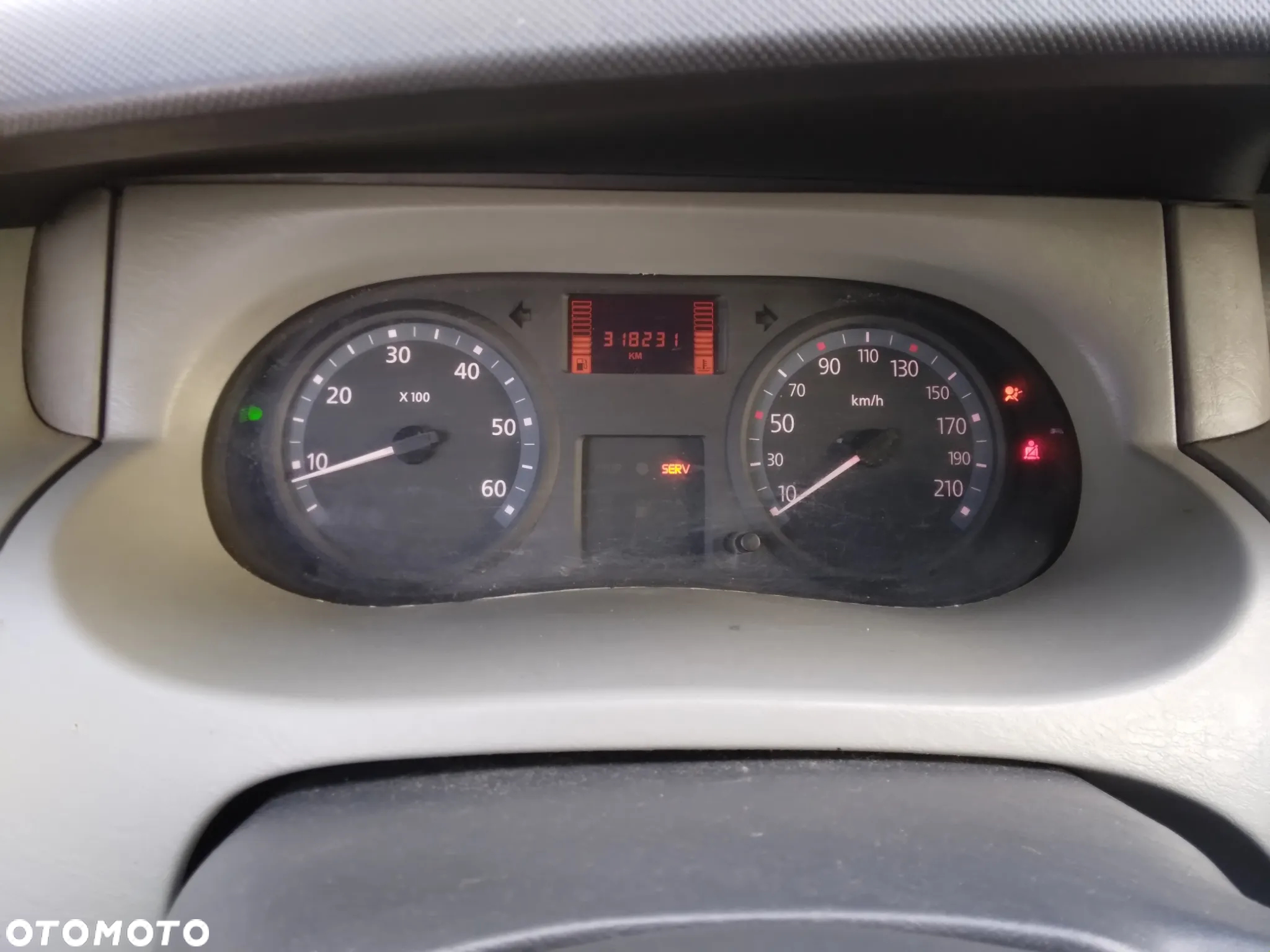 Renault Trafic - 15