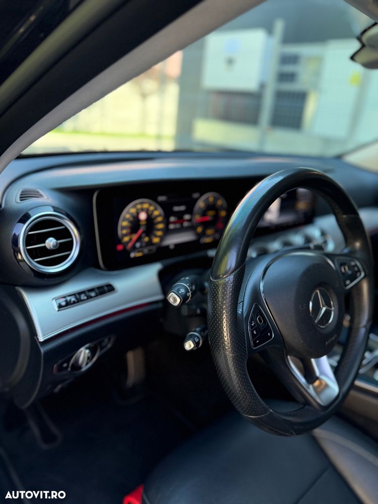 Mercedes-Benz E 220 d Aut. - 11