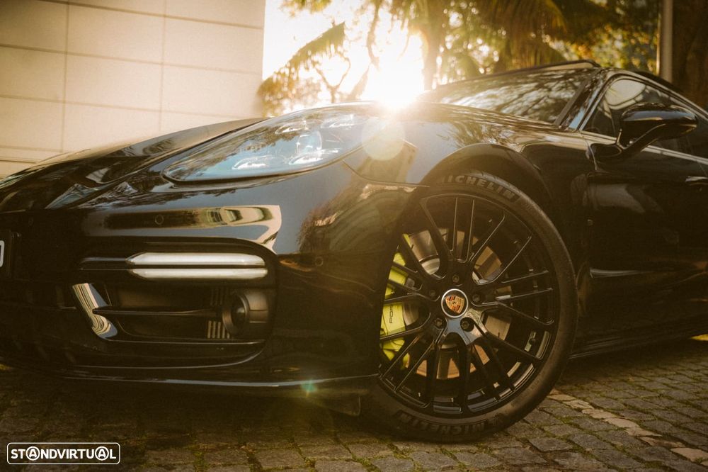 Porsche Panamera Sport Turismo 4S E-Hybrid - 2