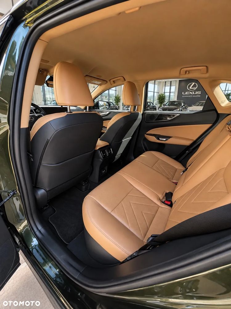 Lexus NX 350h Prestige AWD - 10