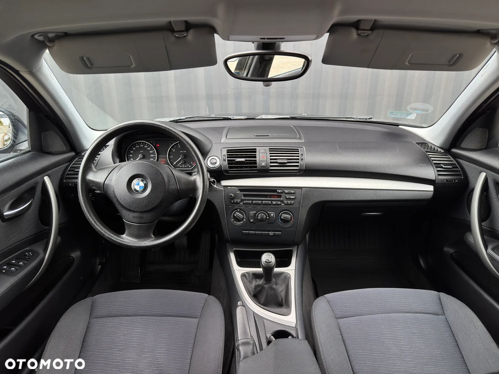 BMW Seria 1 - 19