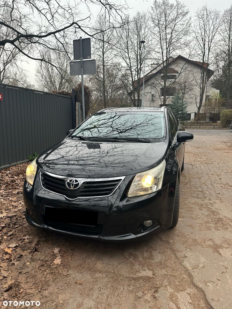 Toyota Avensis 2.0 D-4D - 1