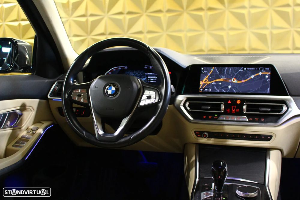 BMW 318 d Line Luxury Auto - 11