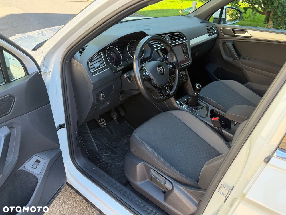 Volkswagen Tiguan - 18