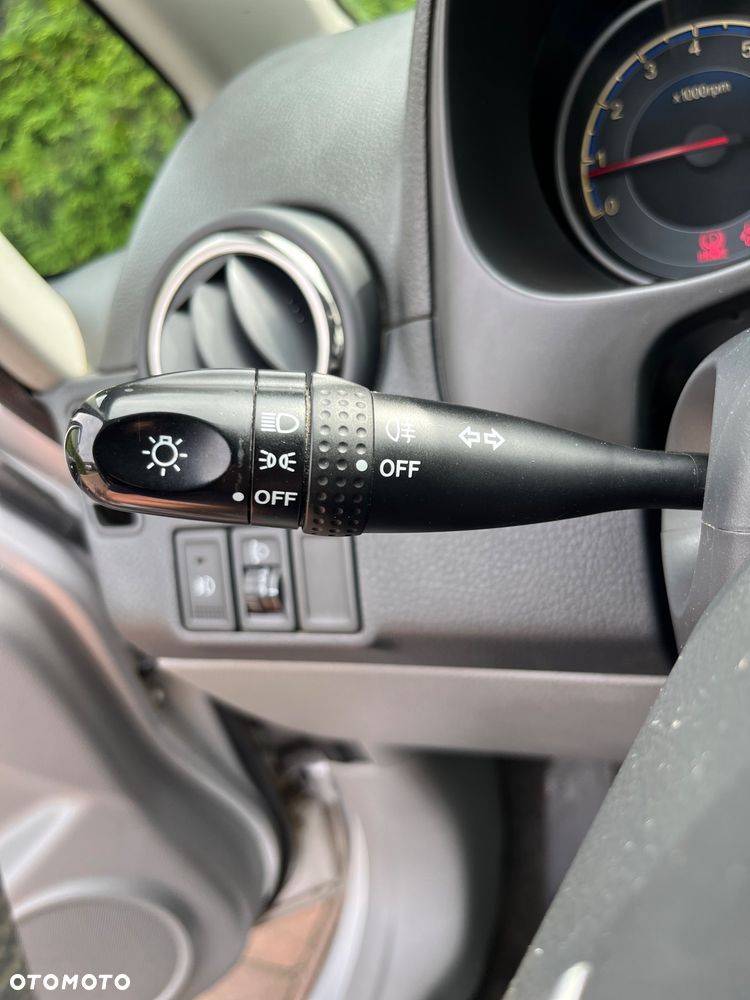 Suzuki SX4 1.6 Comfort Plus - 16