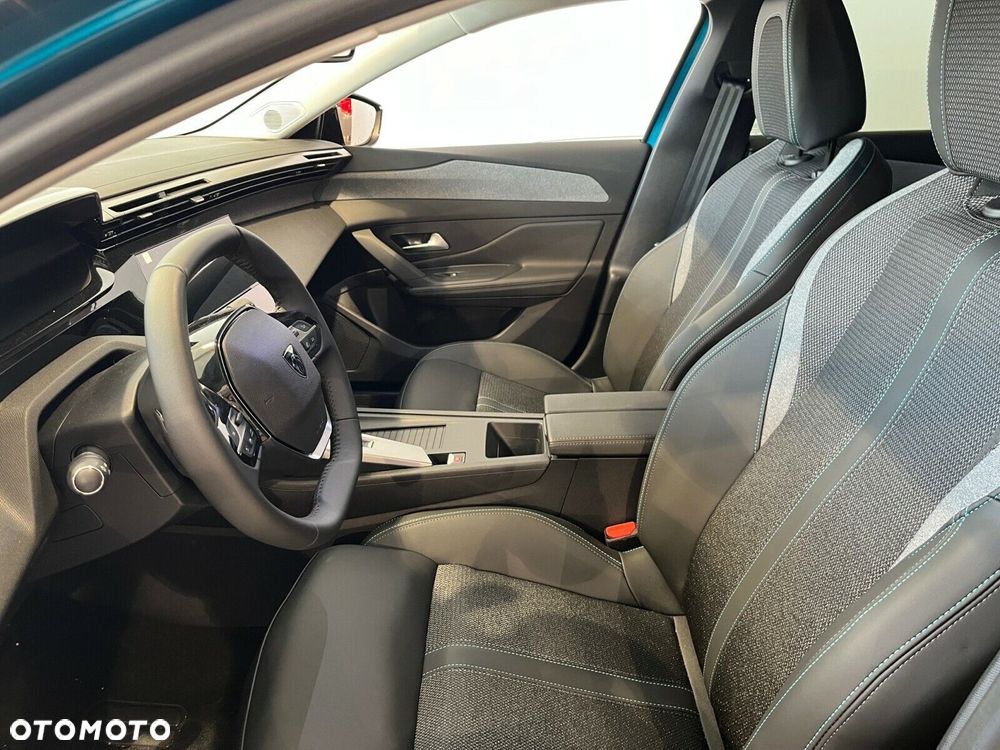 Peugeot 408 - 10