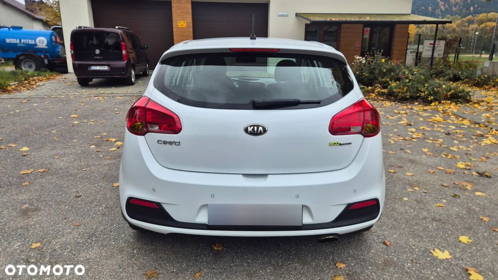 Kia Ceed 1.4 CRDi 90 Vision - 13