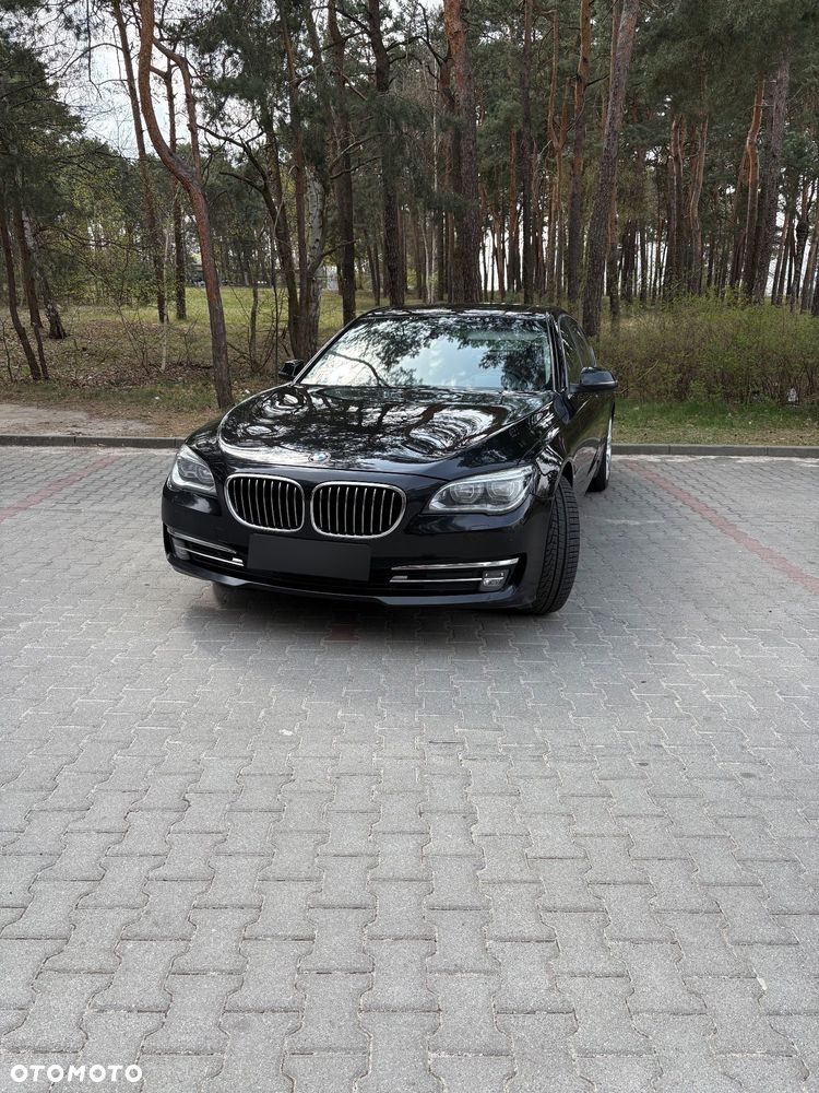 BMW Seria 7 740d xDrive - 2