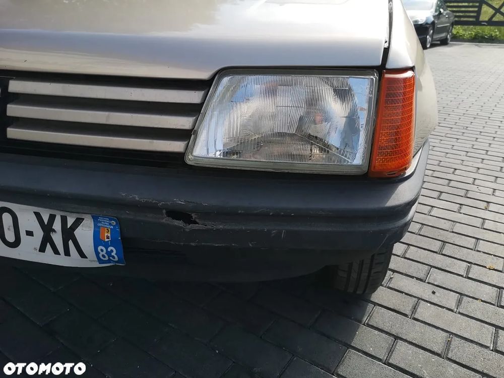 Peugeot 205 1.1 GL - 10